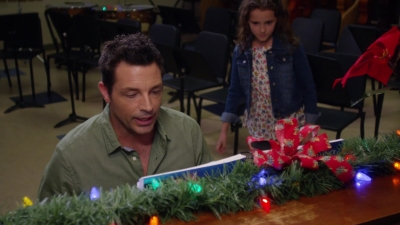 A_Christmas_Melody_mp43685.jpg