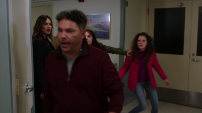 Law_And_Order_SVU_S21E09_mkv3245.jpg