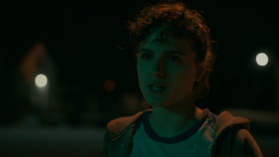 Paper_Girls_S01E02_mp42999.jpg
