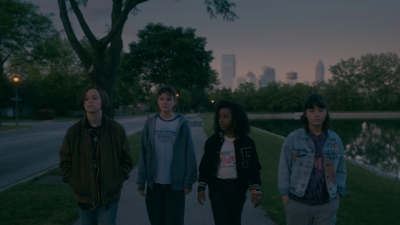 Paper_Girls_S01E02_mp43996.jpg