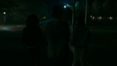 Paper_Girls_S01E03_mp44843.jpg