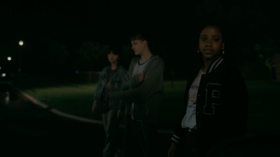Paper_Girls_S01E03_mp44880.jpg
