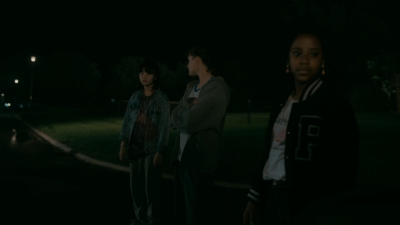 Paper_Girls_S01E03_mp44884.jpg