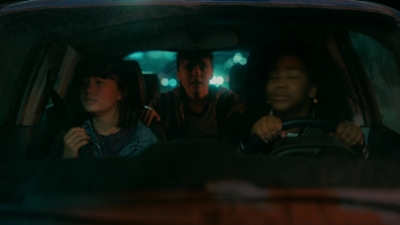 Paper_Girls_S01E03_mp45670.jpg