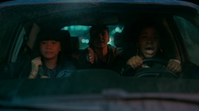 Paper_Girls_S01E03_mp45671.jpg