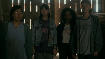 Paper_Girls_S01E03_mp46665.jpg
