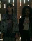 Paper_Girls_S01E03_mp46667.jpg