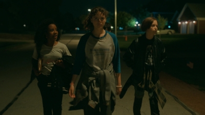 Paper_Girls_S01E05_mp41724.jpg
