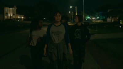 Paper_Girls_S01E05_mp41740.jpg