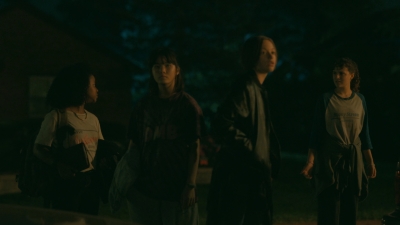 Paper_Girls_S01E05_mp41790.jpg
