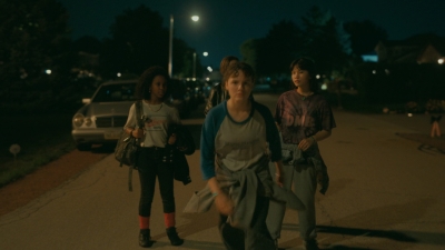Paper_Girls_S01E05_mp42977.jpg